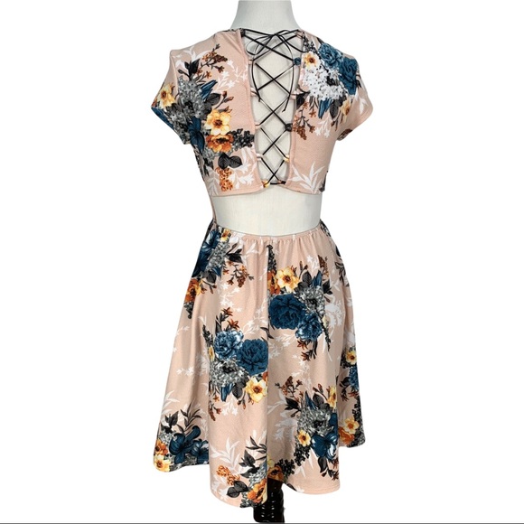 g Lare Skater Dress Knot NWOT Corset Back - Picture 3 of 9